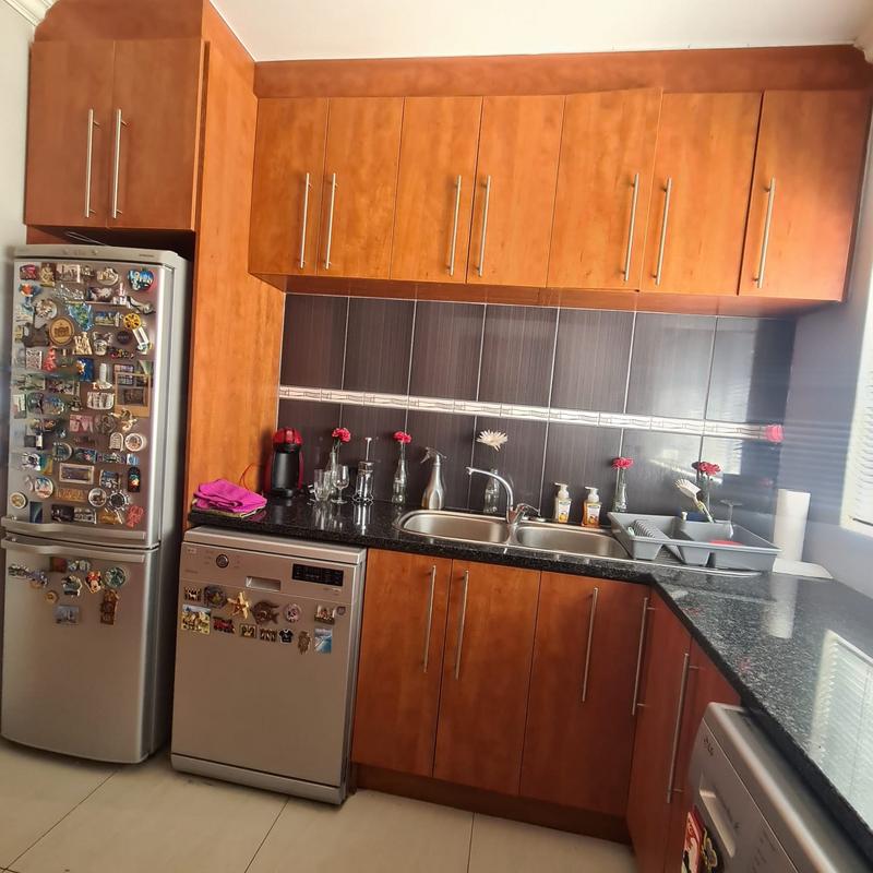 3 Bedroom Property for Sale in Eikenbosch Western Cape